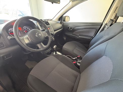 Used 2014 Nissan Versa SV image 13