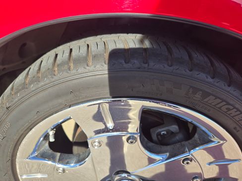 Used 2005 Lexus SC 430 Convertible image 23