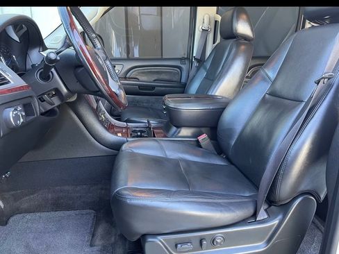 Used 2008 Cadillac Escalade ESV 2WD image 17