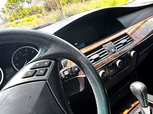 Used 2004 BMW 530i Sedan RWD image 8