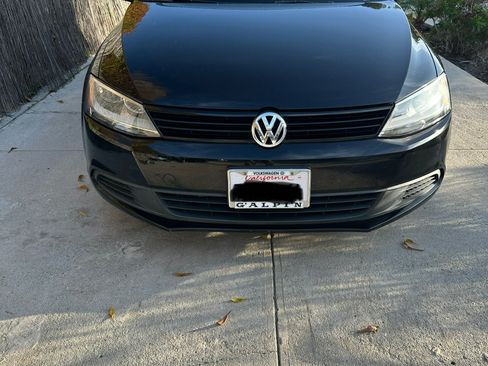 Used 2014 Volkswagen Jetta SE image 2