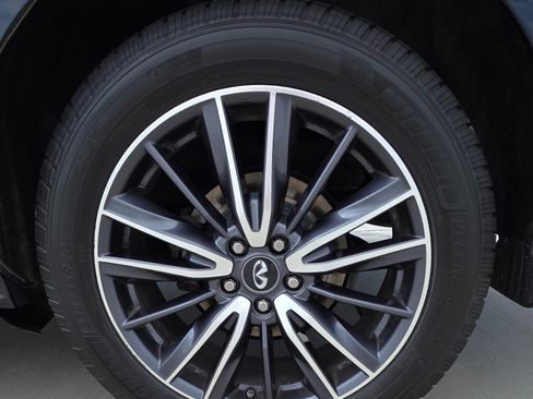 Used 2017 INFINITI QX60 Luxe w/ Deluxe Technology Package AWD/4WD image 28