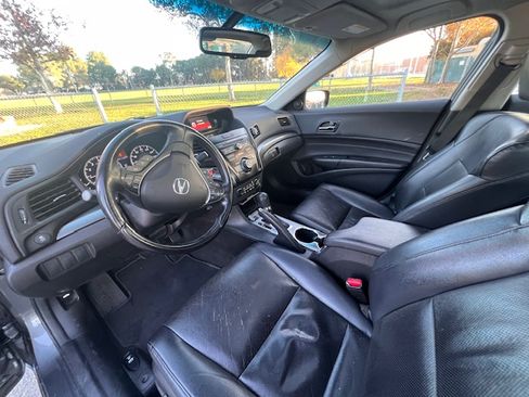 Used 2013 Acura ILX w/ Premium Package image 16