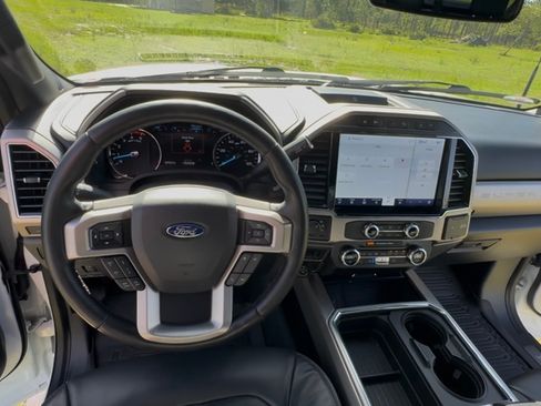 Used 2022 Ford F350 Platinum w/ FX4 Off-Road Package AWD/4WD image 6