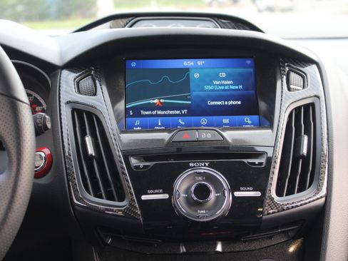 Used 2014 Ford Focus ST w/ Equipment Group 201A FWD image 26