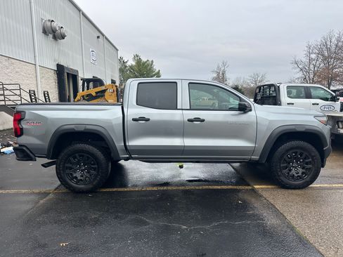 Used 2024 Chevrolet Colorado Trail Boss w/ Advanced Trailering Package image 8