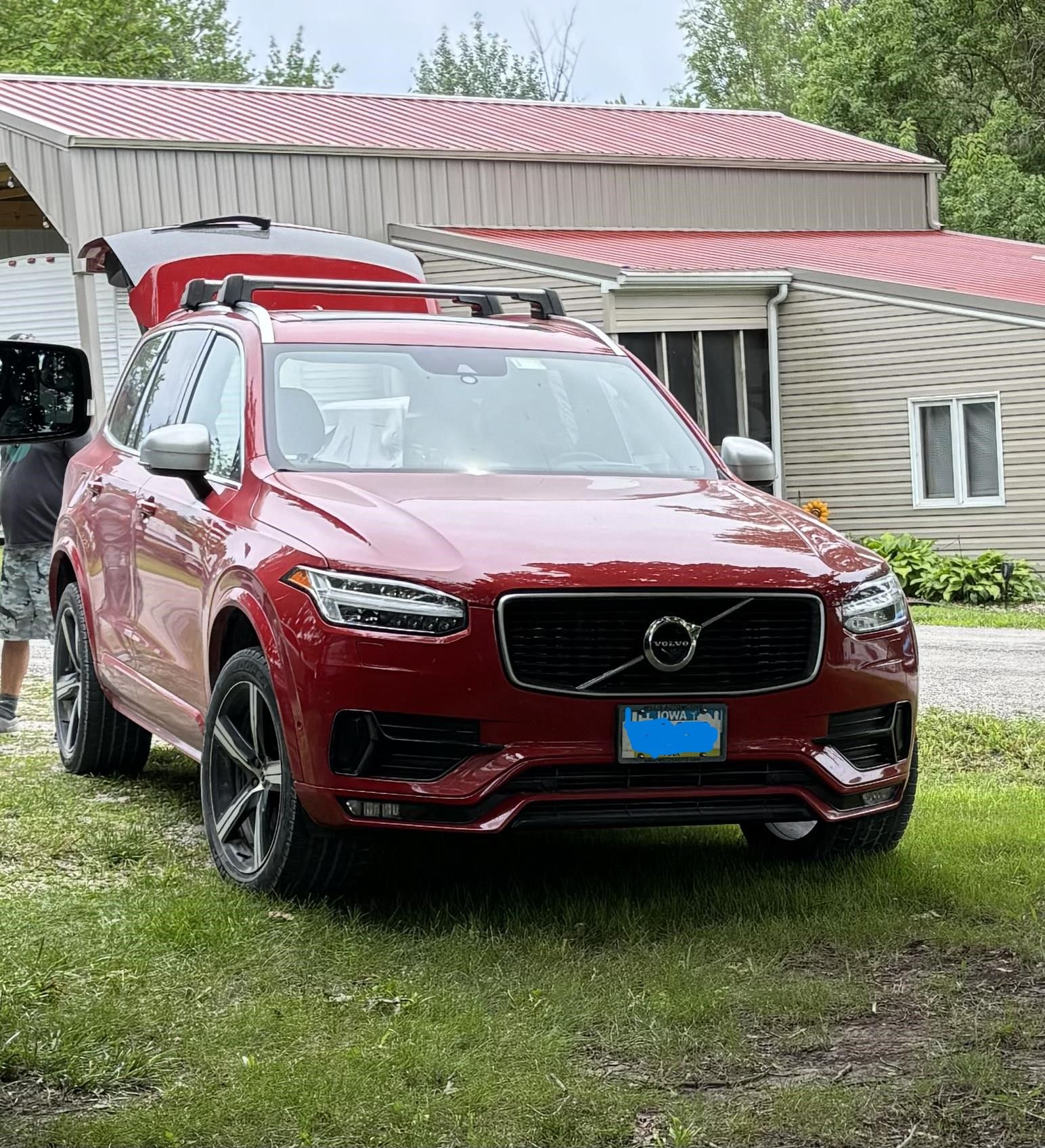 Used 2016 Volvo XC90 T6 R-Design w/ Vision Package AWD/4WD image 1