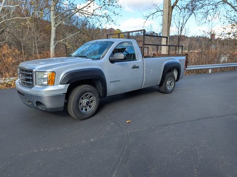 Used 2013 GMC Sierra 1500 W/T w/ Work Truck Plus Package image 4