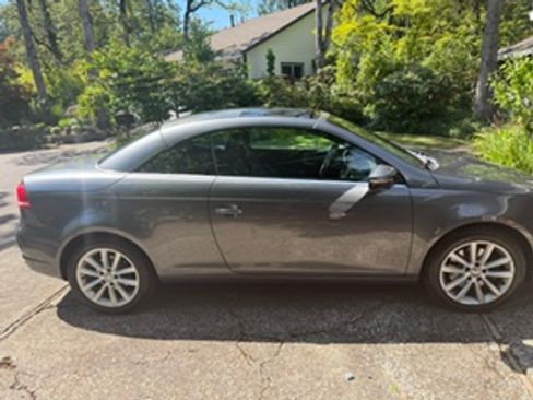 Used 2012 Volkswagen Eos Komfort FWD image 5