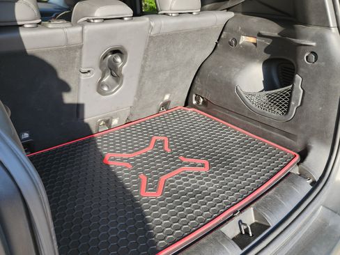 Used 2016 Jeep Renegade Trailhawk w/ Premium Trailhawk Package image 24