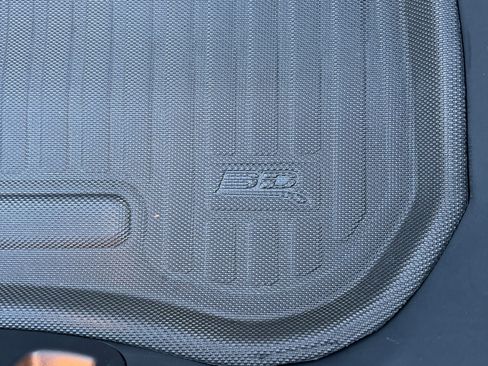 Used 2021 Tesla Model 3 Performance image 24