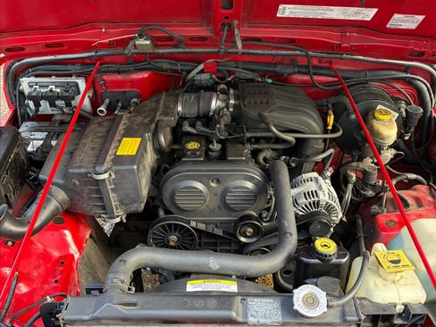 Used 2004 Jeep Wrangler SE image 20