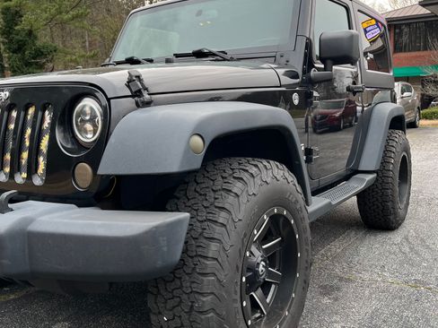 Used 2014 Jeep Wrangler Sport w/ Quick Order Package 24S AWD/4WD image 5
