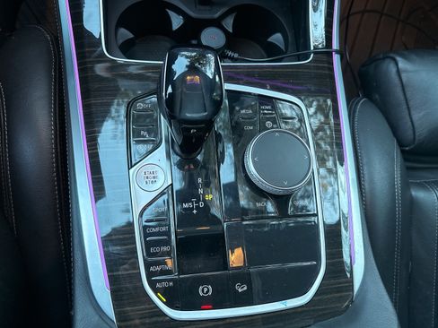 Used 2020 BMW X5 xDrive40i w/ M Sport Package image 6