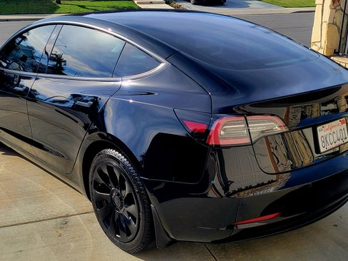 Used 2019 Tesla Model 3 Standard Range Plus image 5