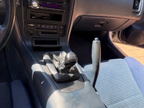 Used 1993 Toyota MR2 image 16