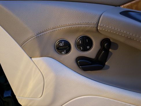 Used 2007 Mercedes-Benz SL 550 SL 550 Roadster 2D image 16