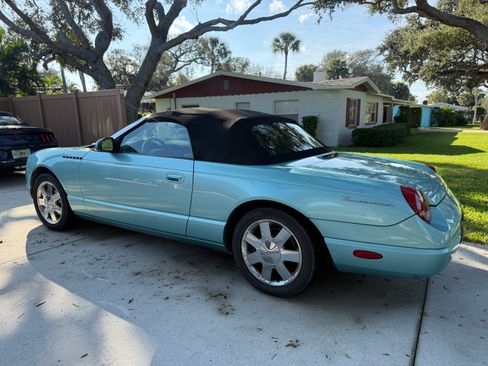 Used 2002 Ford Thunderbird image 9