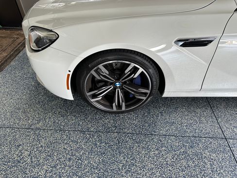 Used 2018 BMW M6 Convertible image 12