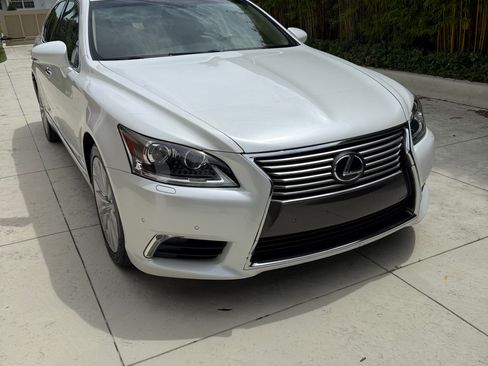 Used 2014 Lexus LS 460 AWD image 4
