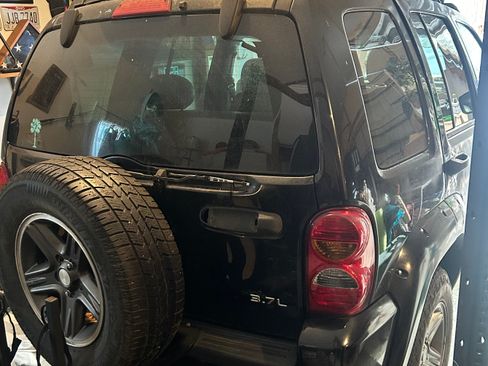 Used 2003 Jeep Liberty Renegade image 8