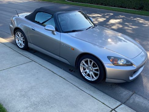 Used 2005 Honda S2000 image 6