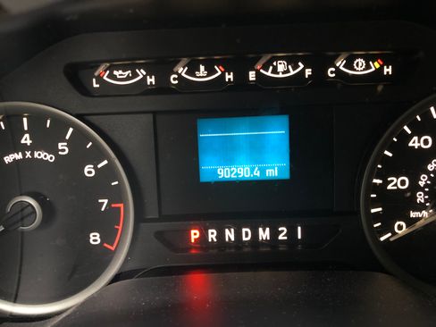 Used 2018 Ford F150 XLT image 10