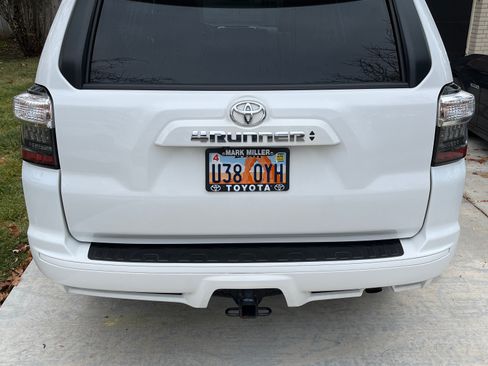 Used 2022 Toyota 4Runner TRD Sport w/ Technology Package image 2