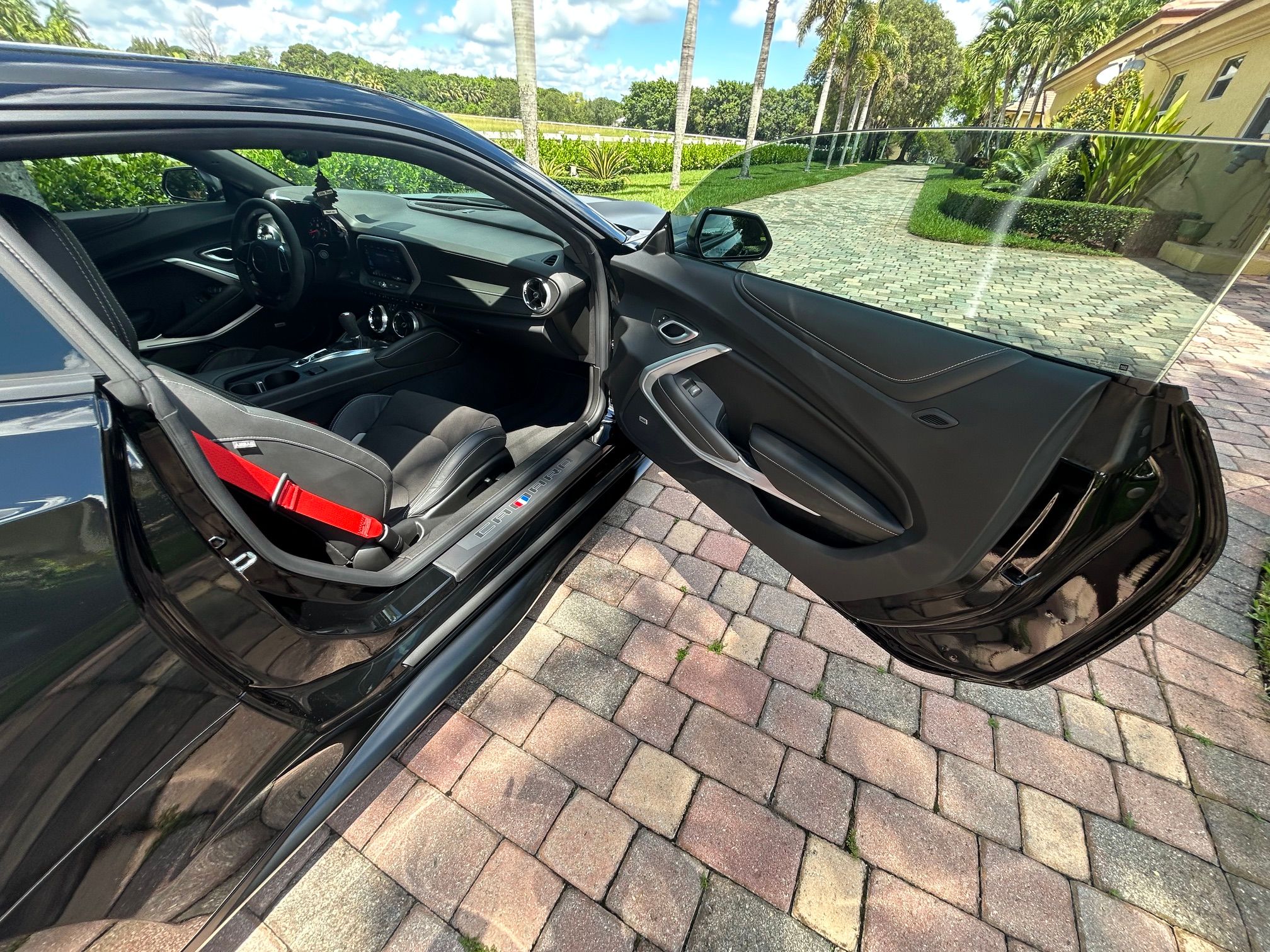 Used 2022 Chevrolet Camaro SS RWD image 15