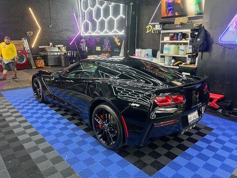 Used 2015 Chevrolet Corvette Stingray Coupe w/ 2LT Preferred Equipment Group image 8