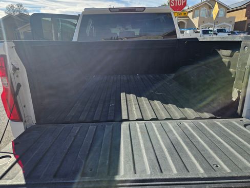 Used 2021 Chevrolet Silverado 1500 Custom w/ Safety Confidence Package image 10