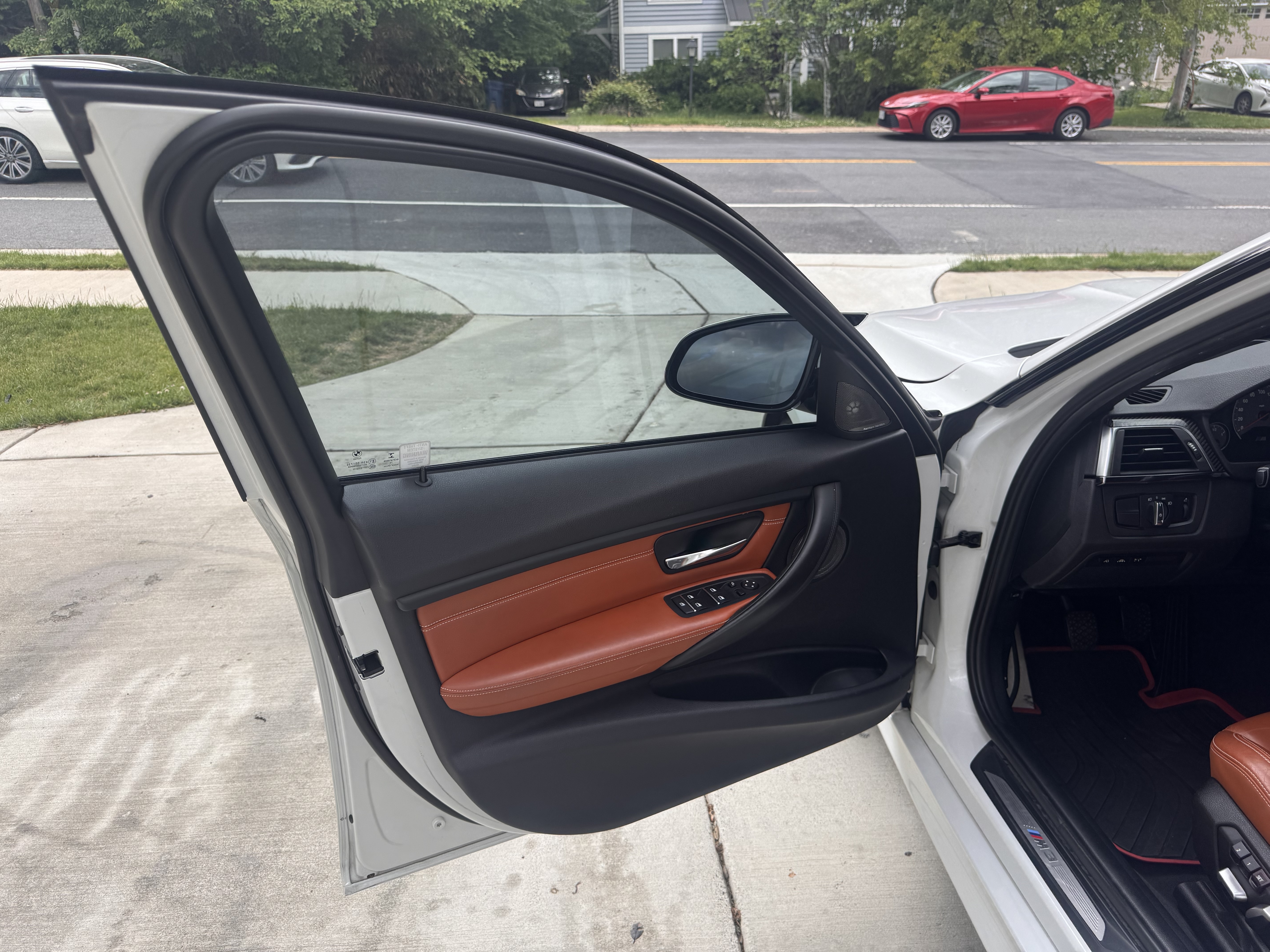 Used 2016 BMW M3 RWD image 12