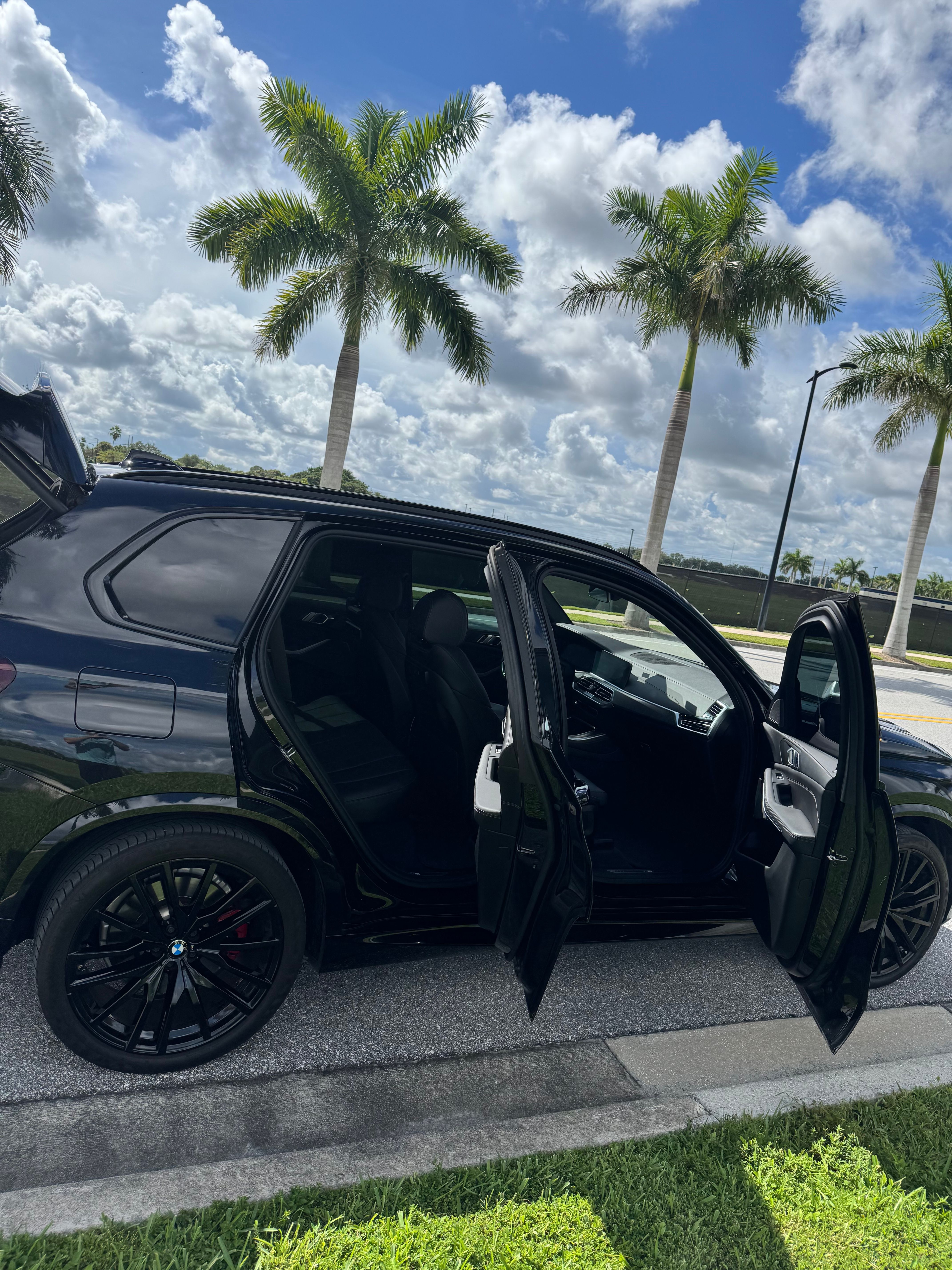 Used 2021 BMW X5 sDrive40i w/ M Sport Package RWD image 6