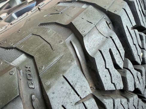 Used 2022 Jeep Wrangler Unlimited Rubicon 4xe w/ Safety Group image 19