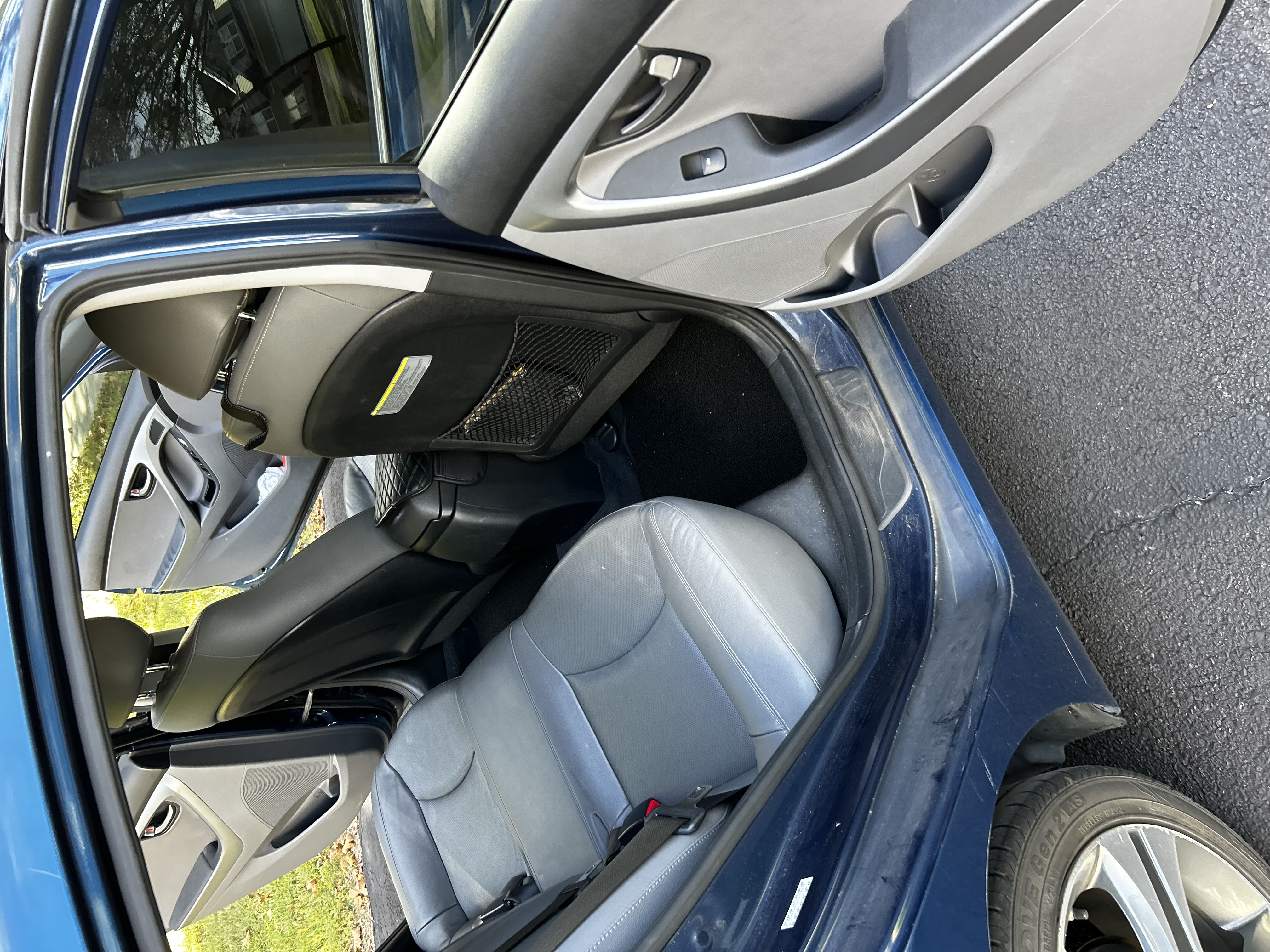 Used 2015 Hyundai Elantra Sport FWD image 12
