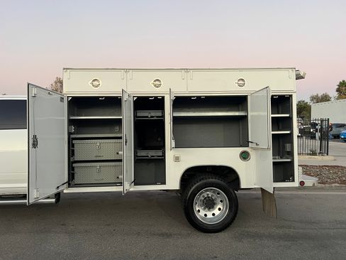 Used 2014 RAM 4500 SLT w/ Quick Order Package 29G SLT image 10