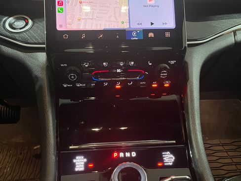 Used 2022 Jeep Grand Cherokee Trailhawk w/ Advanced Protech Group II image 8