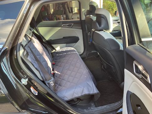 Used 2023 Kia Sportage EX w/ EX Premium Package image 8