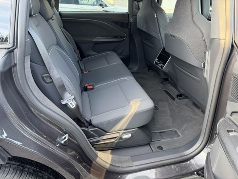 Used 2026 Lucid Gravity Grand Touring image 24