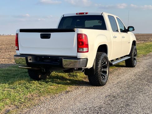 Used 2011 GMC Sierra 1500 SLE image 11
