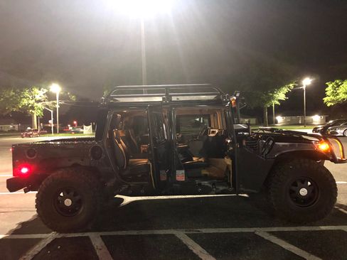 Used 1996 HUMMER H1 4-Door Hard Top image 26