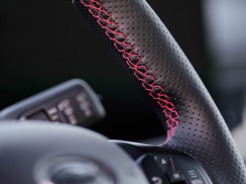 Used 2024 Ford Escape ST-Line Elite w/ Premium Technology Package image 11