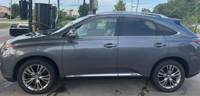 Used 2013 Lexus RX 450h AWD w/ Navigation Pkg image 1