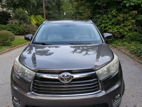 Used 2015 Toyota Highlander Limited AWD/4WD image 4
