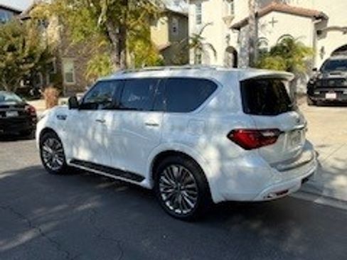 Used 2019 INFINITI QX80 Luxe w/ Proactive Package image 11