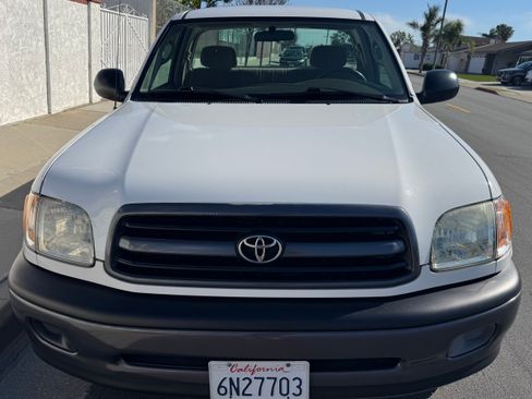 Used 2001 Toyota Tundra 2WD Regular Cab image 2