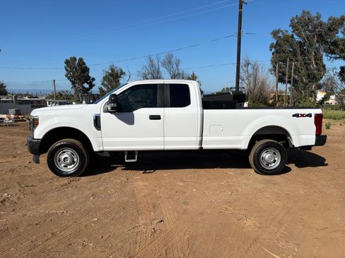 Used 2019 Ford F250 XL w/ Power Equipment Group AWD/4WD image 12