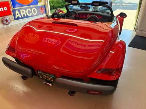 Used 1999 Plymouth Prowler RWD image 27
