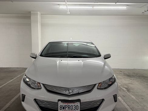 Used 2017 Chevrolet Volt LT image 4