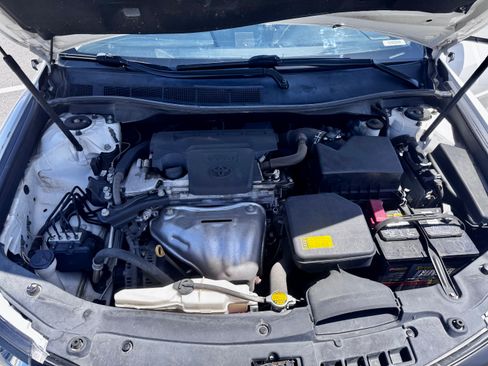 Used 2013 Toyota Camry SE FWD image 15